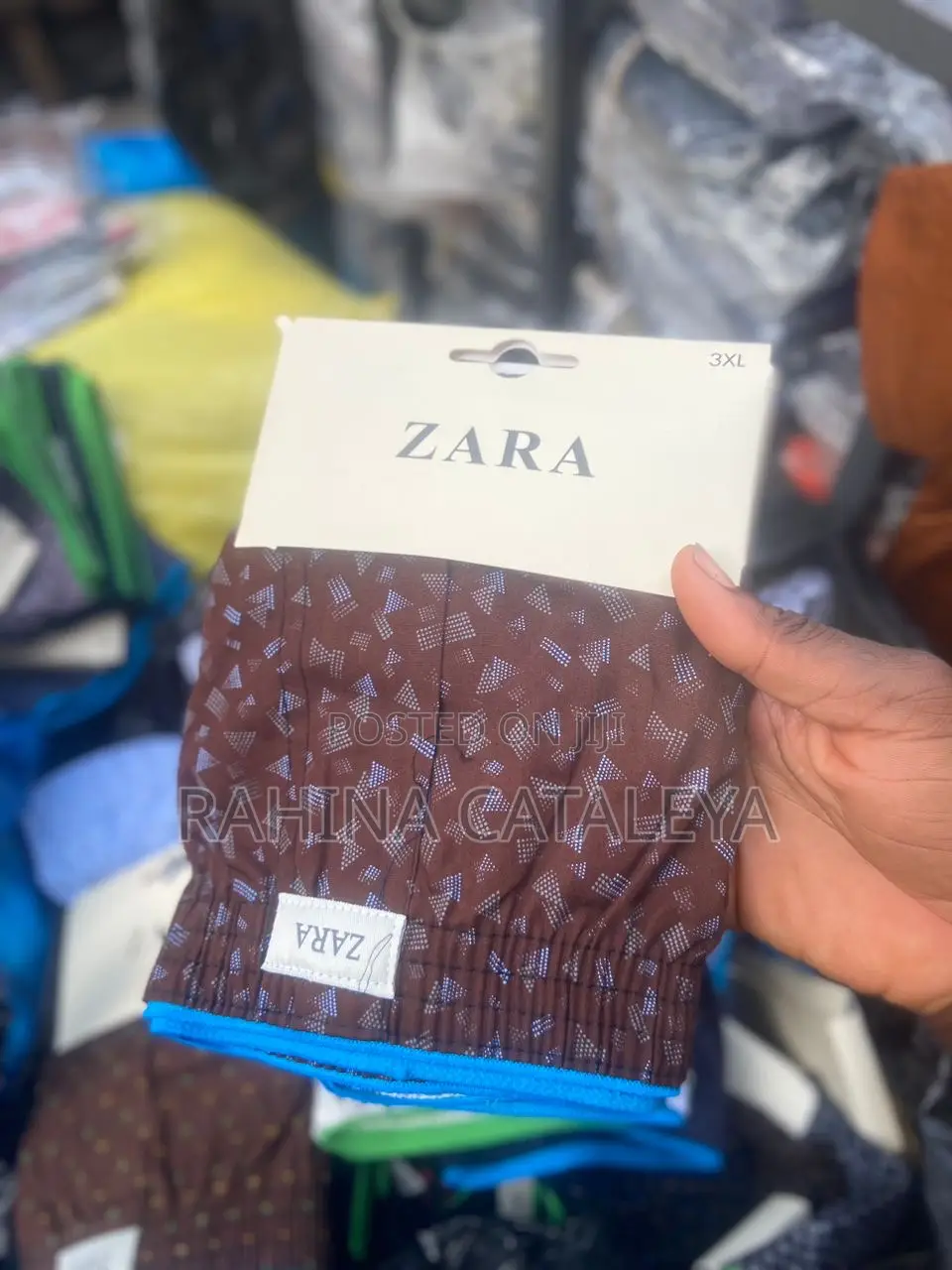 Zara Boxer