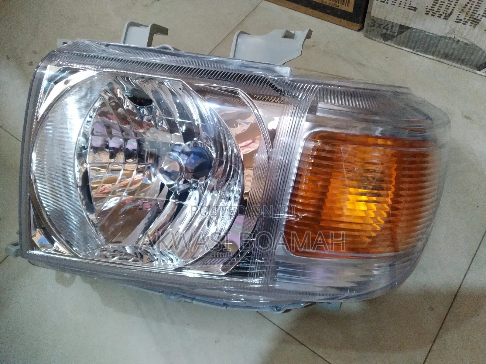 Toyota Landcruiser FJ 70 Headlight Pair Depo