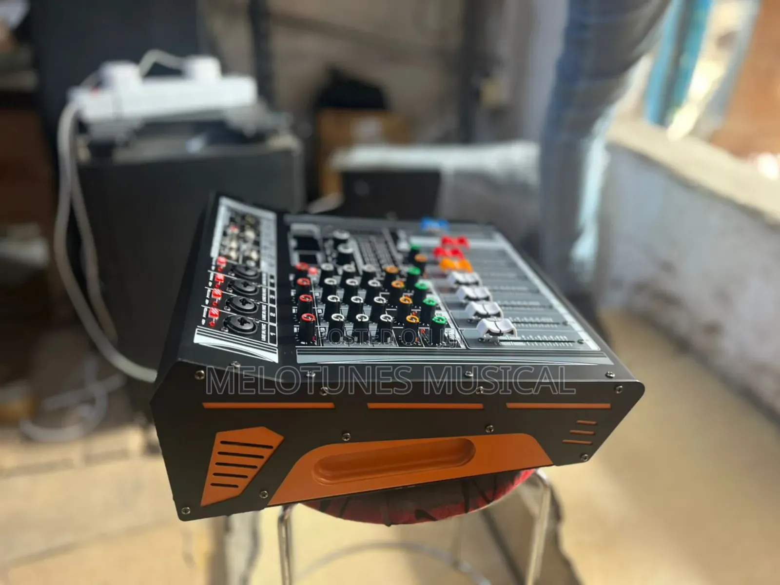 GM MR402 Powered Mixer 4-Channel