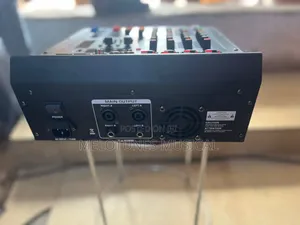 GM MR402 Powered Mixer 4-Channel