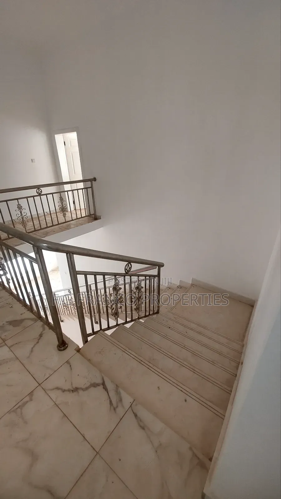 4bdrm House in Kg.Franco Properties, Spintex for rent