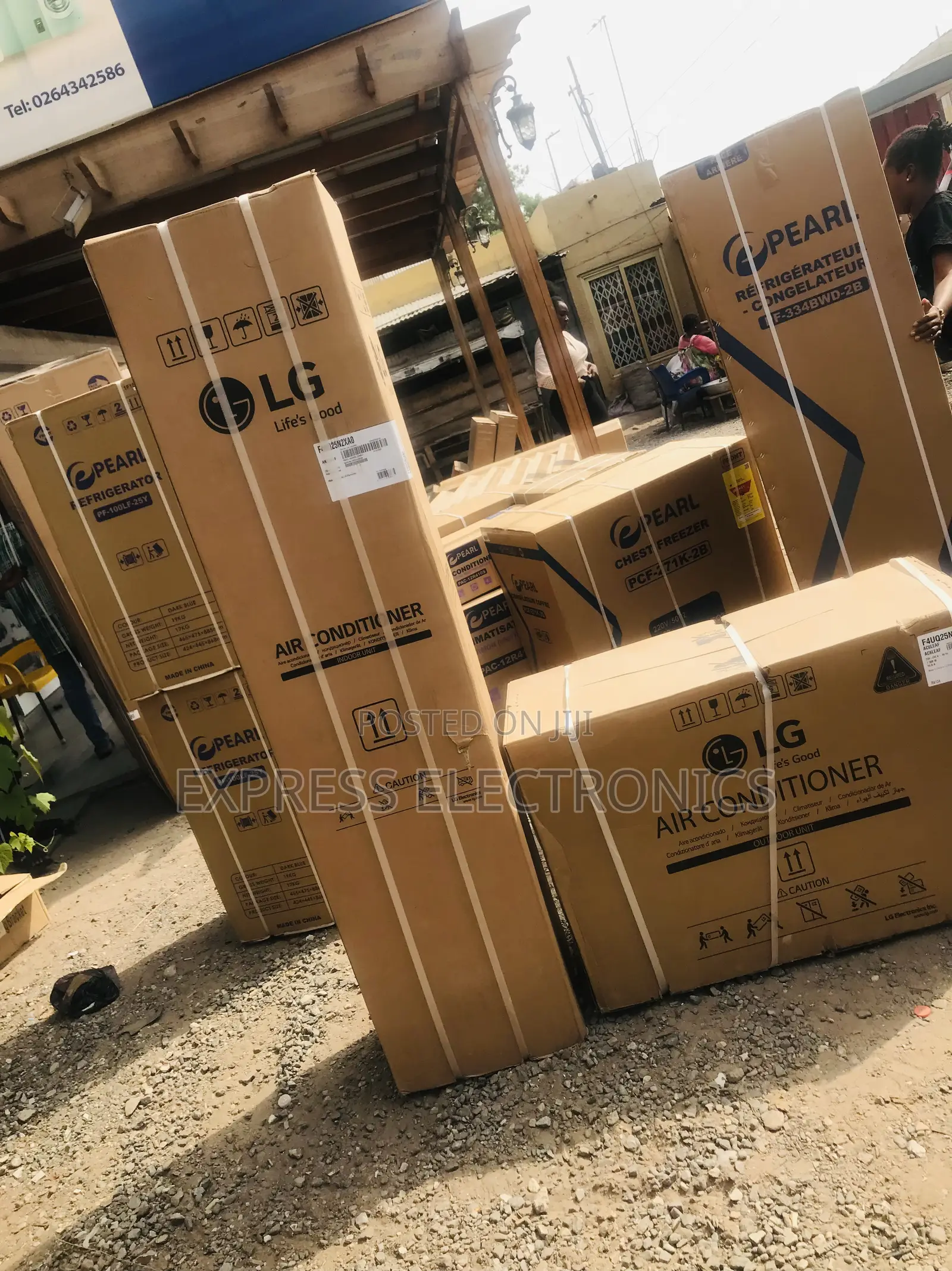 2.5hp Split R410 Gas Floor LG WHITE