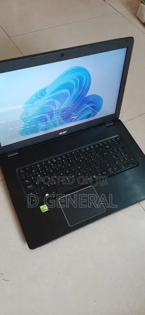 Laptop Acer Aspire E5-774 12GB Intel Core I5 HDD+SSD 1T