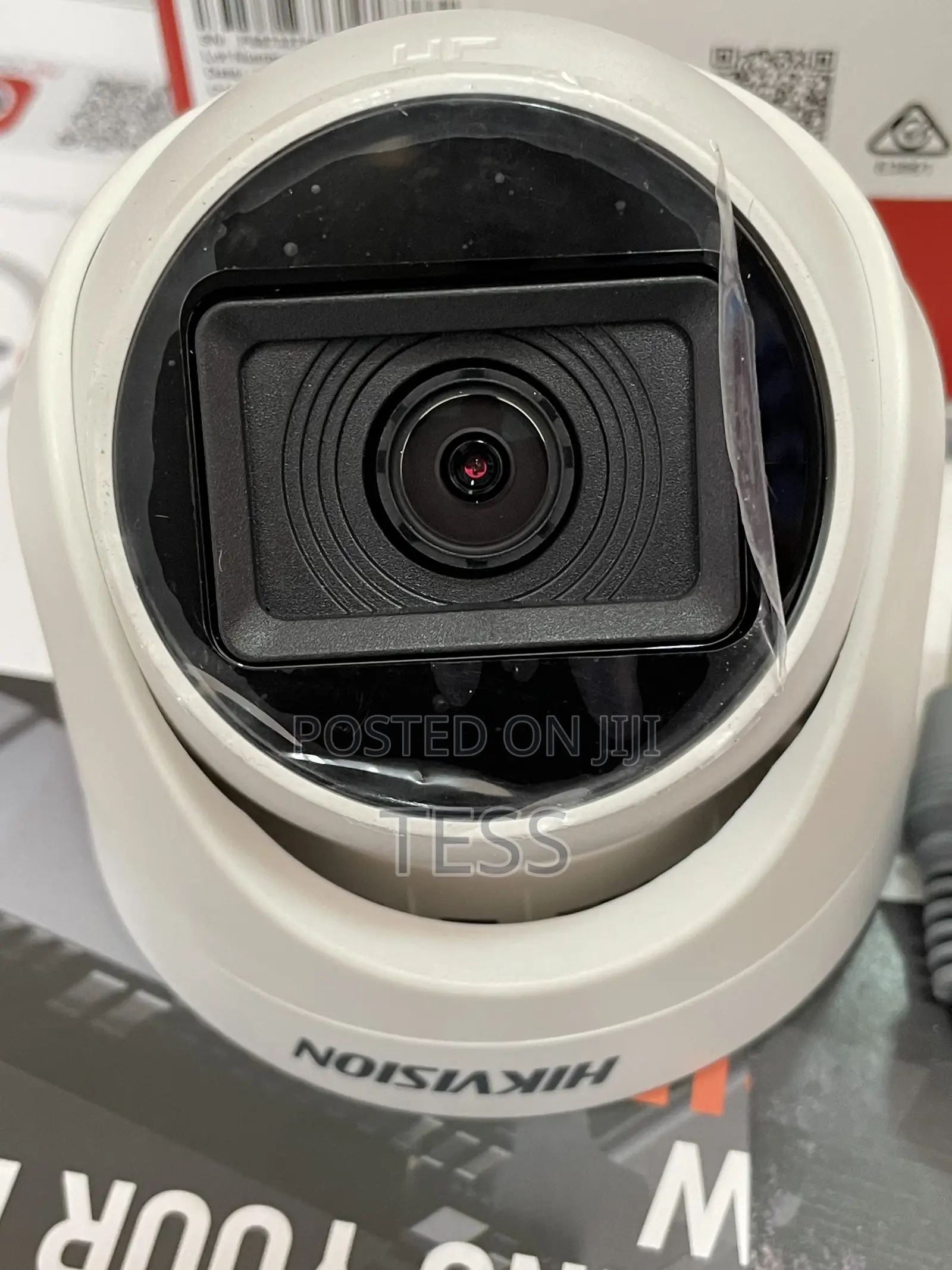 Hikvision Camera 2mp Analog Lens 2.8mm.