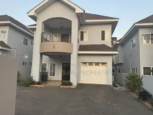 4bdrm Townhouse / Terrace in Cantonments for rent