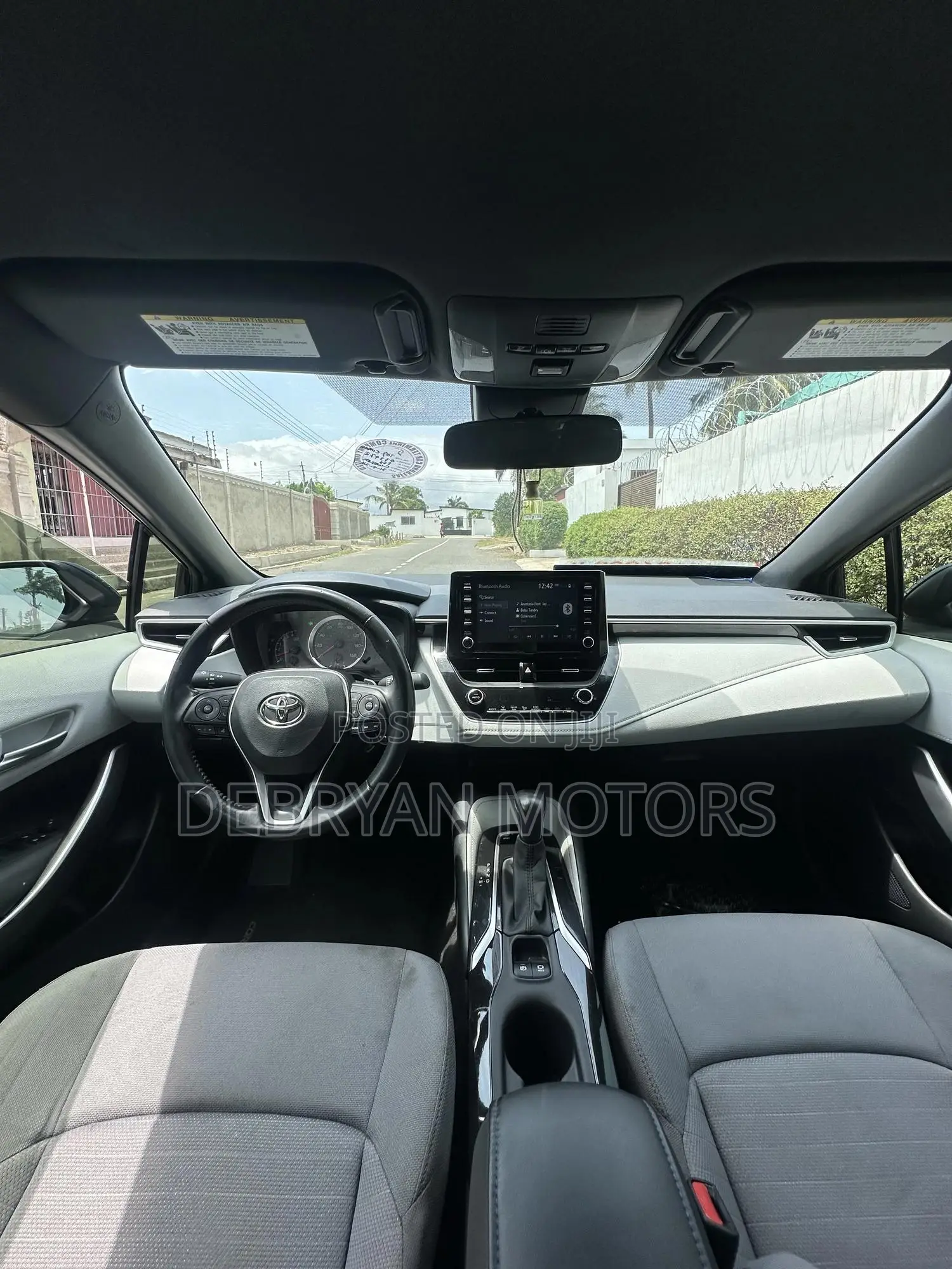 Toyota Corolla SE 2020 Blue