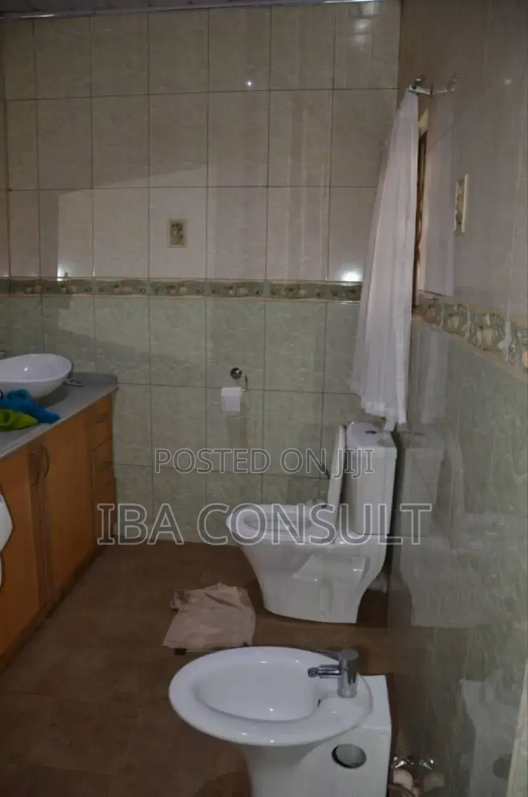 5bdrm House in Tema Metropolitan for sale