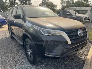 New Toyota Fortuner 2023 Black