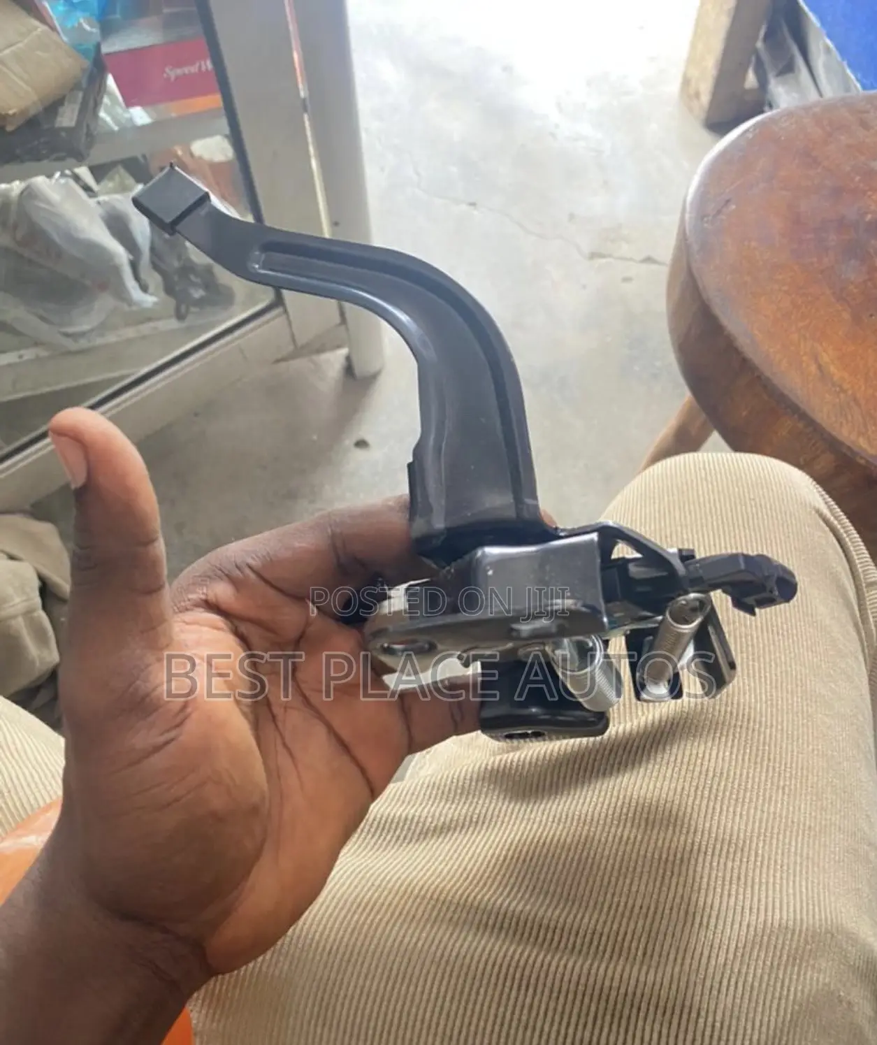 Honda CRV 2019 Bonnet Lock .: