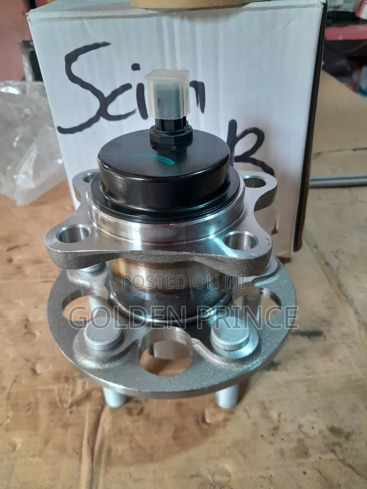 Toyota Scion Back Hub