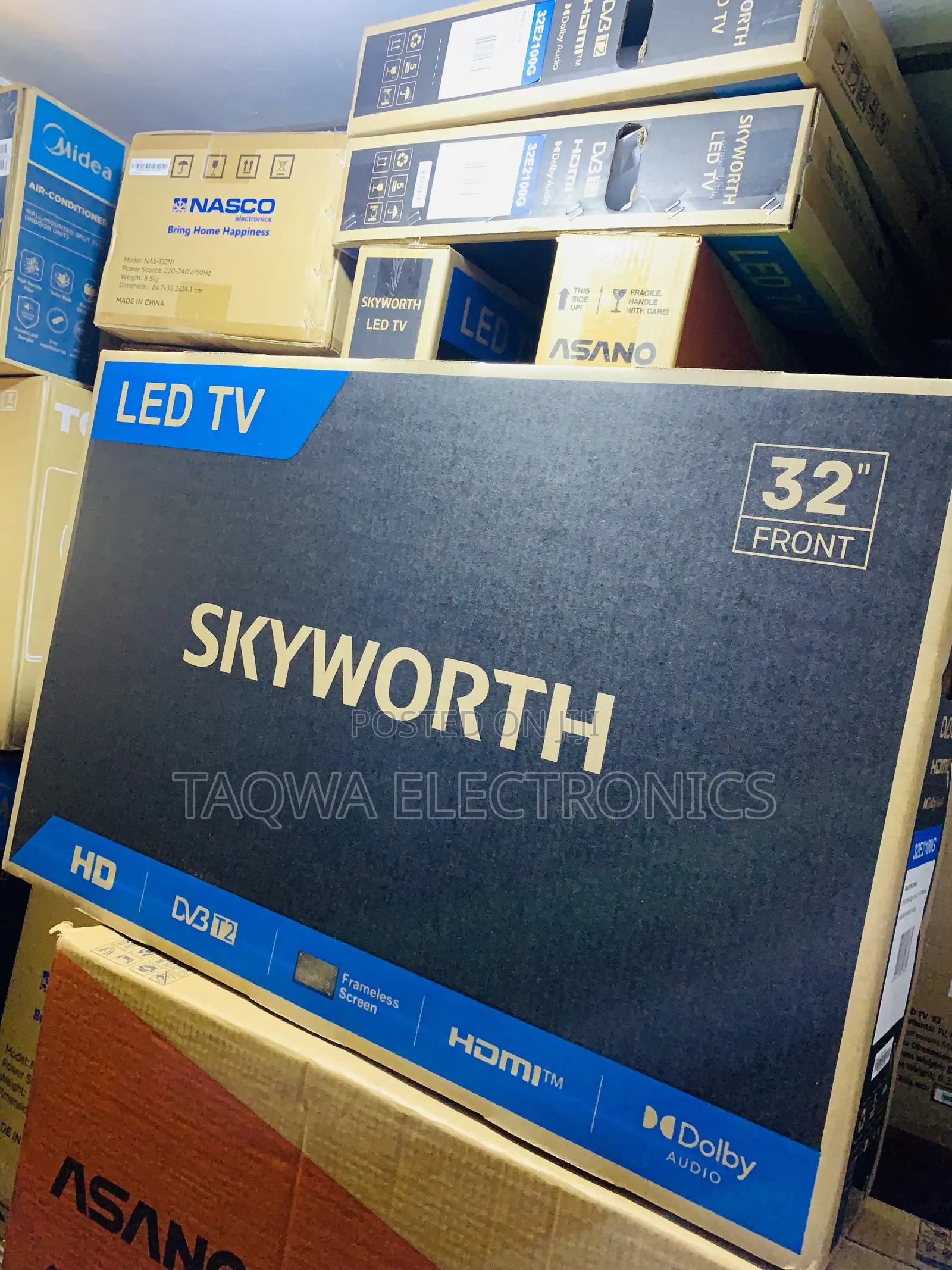 Edgeless Skyworth 32 Inches Digital Tv