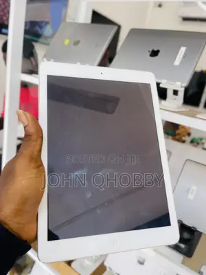 Apple iPad Air 16 GB Silver