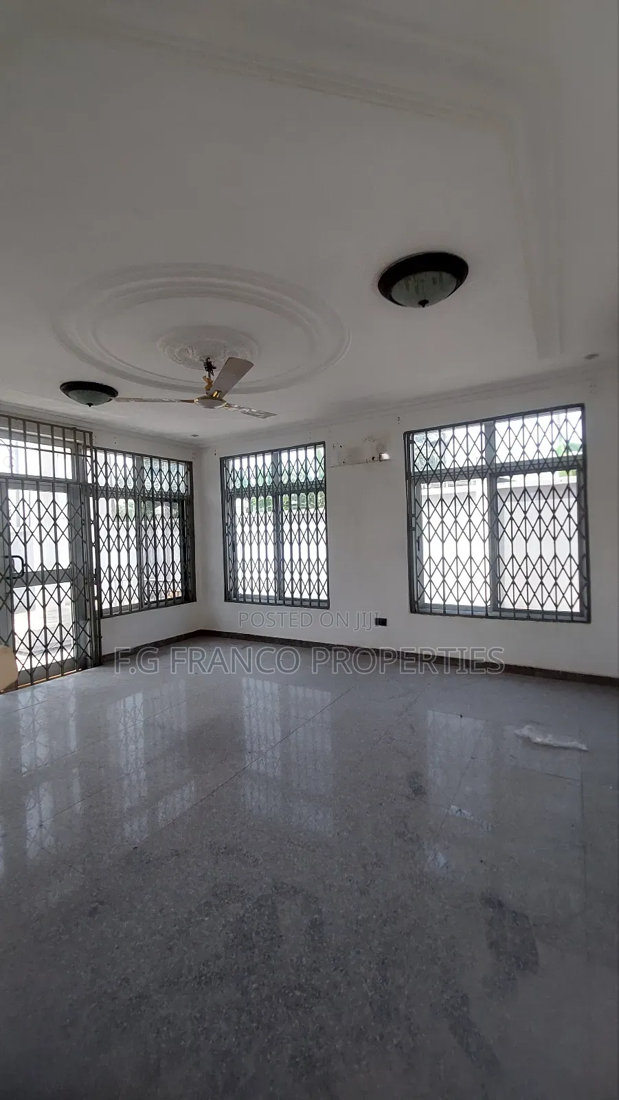 5bdrm House in Kg. Franco, Airport Residential Area for rent