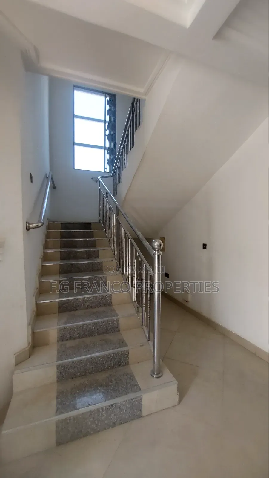 5bdrm House in Kg. Franco, Airport Residential Area for rent