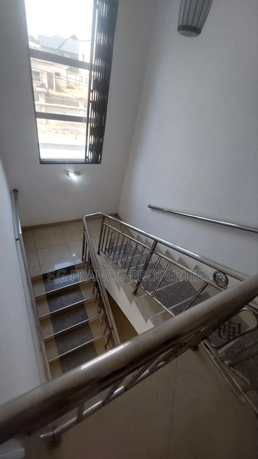 5bdrm House in Kg. Franco, Airport Residential Area for rent