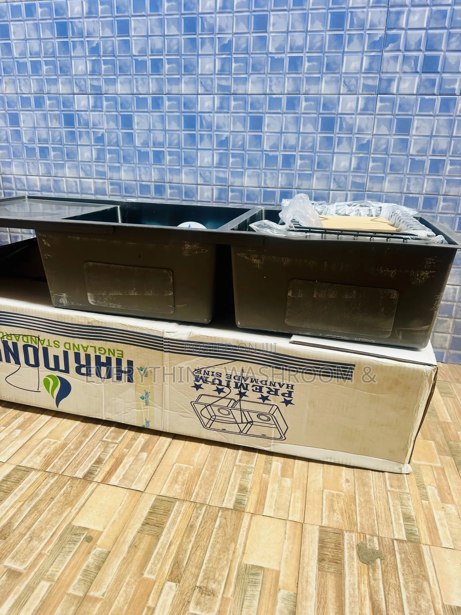 Kitchen Sink Complete With Tap