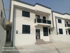 4bdrm Duplex in Spintex:- 4 Bedrooms for sale