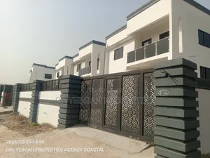 4bdrm Duplex in Spintex:- 4 Bedrooms for sale