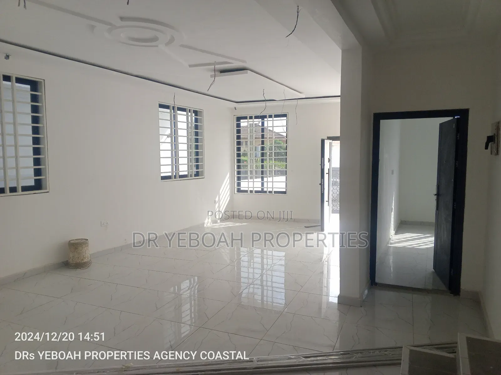 4bdrm Duplex in Spintex:- 4 Bedrooms for sale