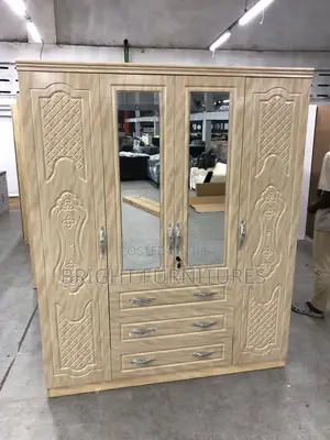 Four Door Wardrobe With Mirror and Drowners