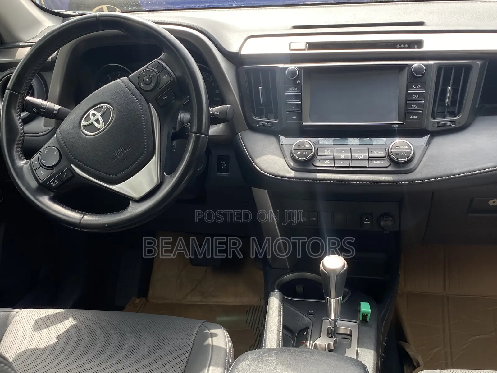 Toyota RAV4 LE AWD (2.5L 4cyl 6A) 2017 Green