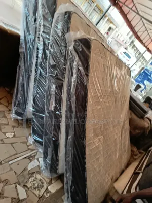 Whole Sale Priced 72x75 Queen Size Mattresses .Free DLV