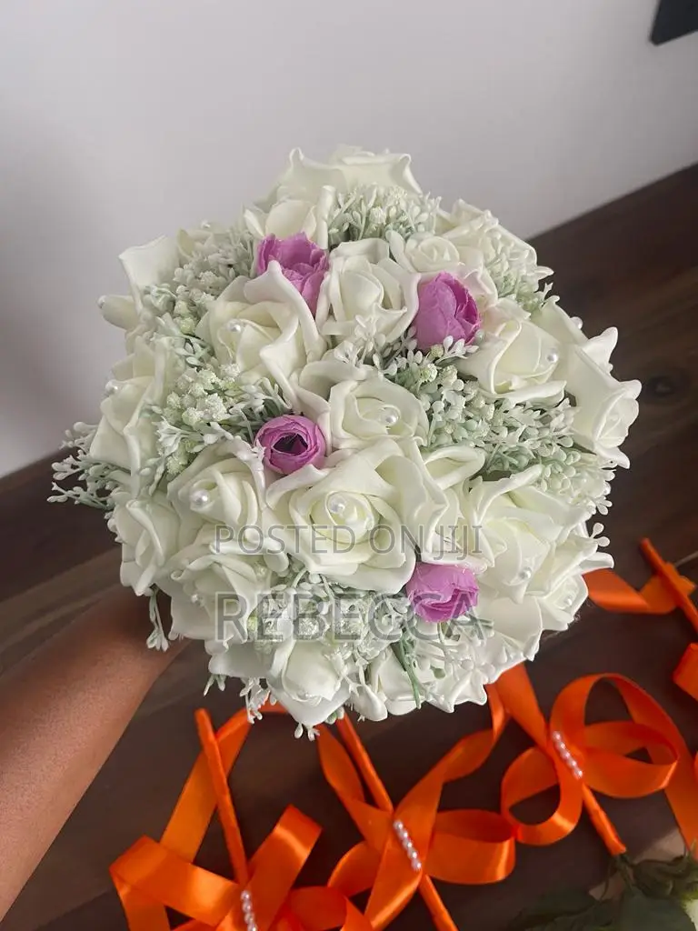 Wedding Bouquet Boutouniers