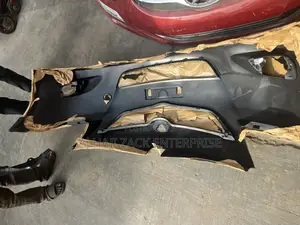 Yaris 2010 Salon Front Bumper