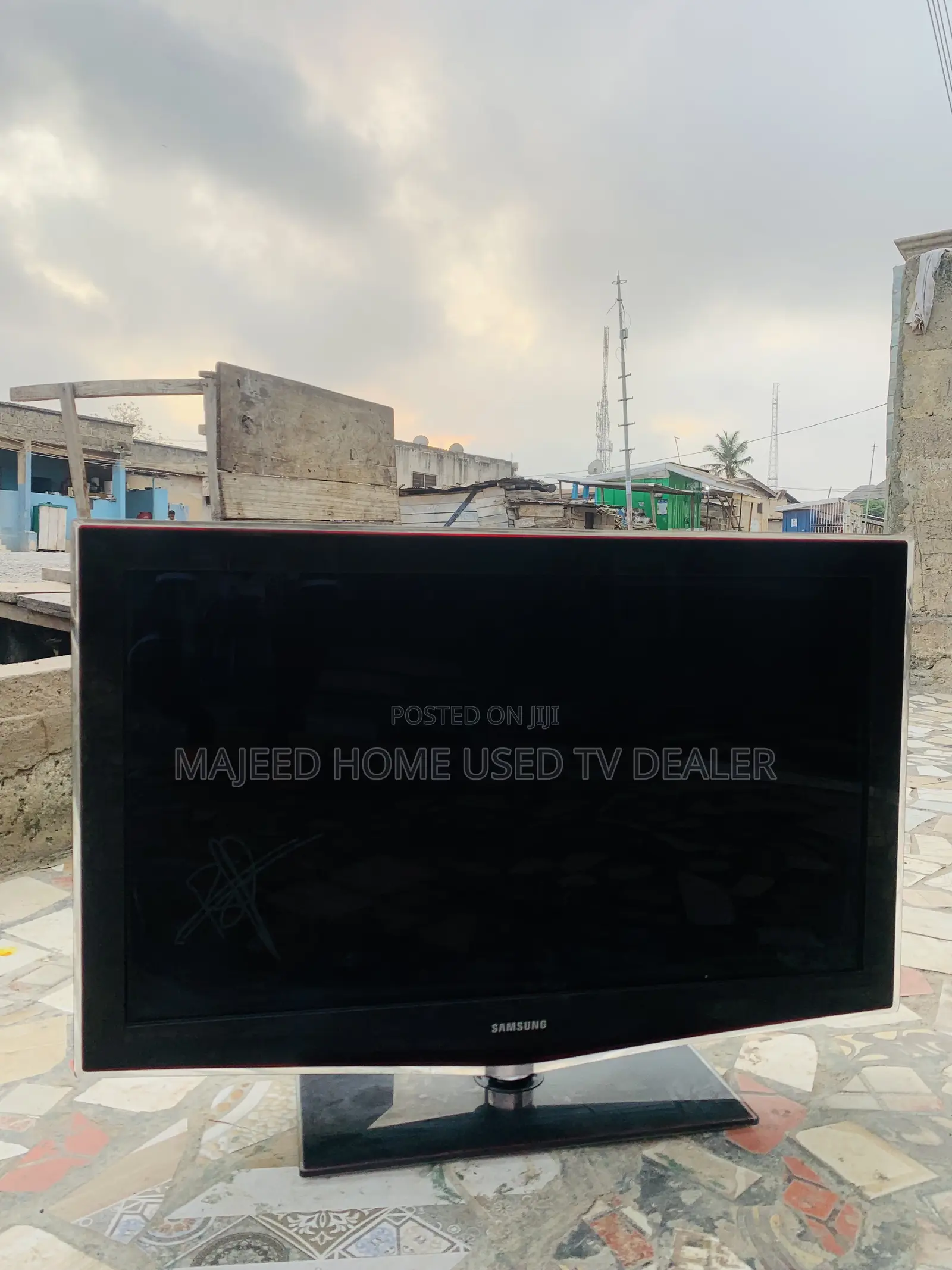 42inches Samsung LCD Tv