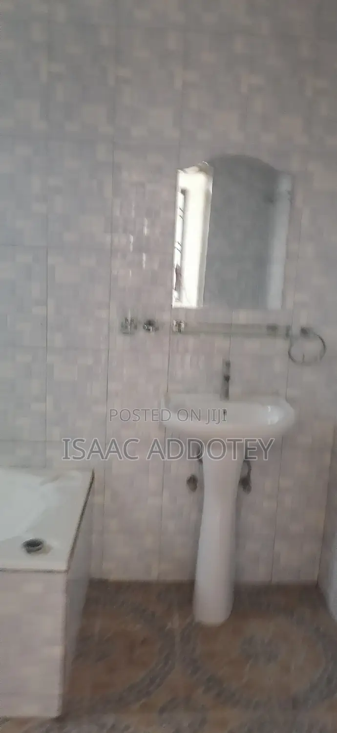 2bdrm Apartment in Spintex for rent