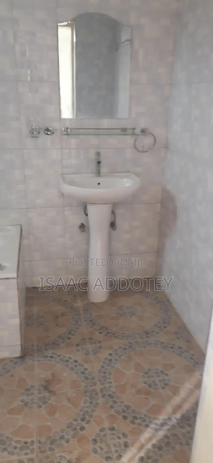 2bdrm Apartment in Spintex for rent