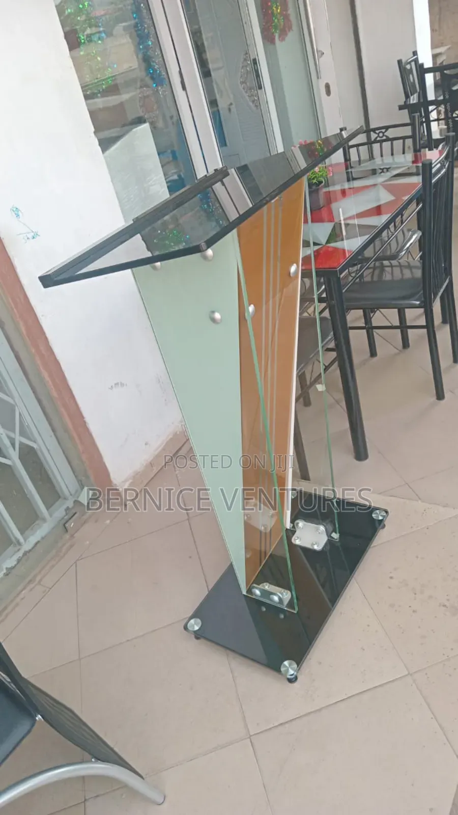 Speaker's Stand