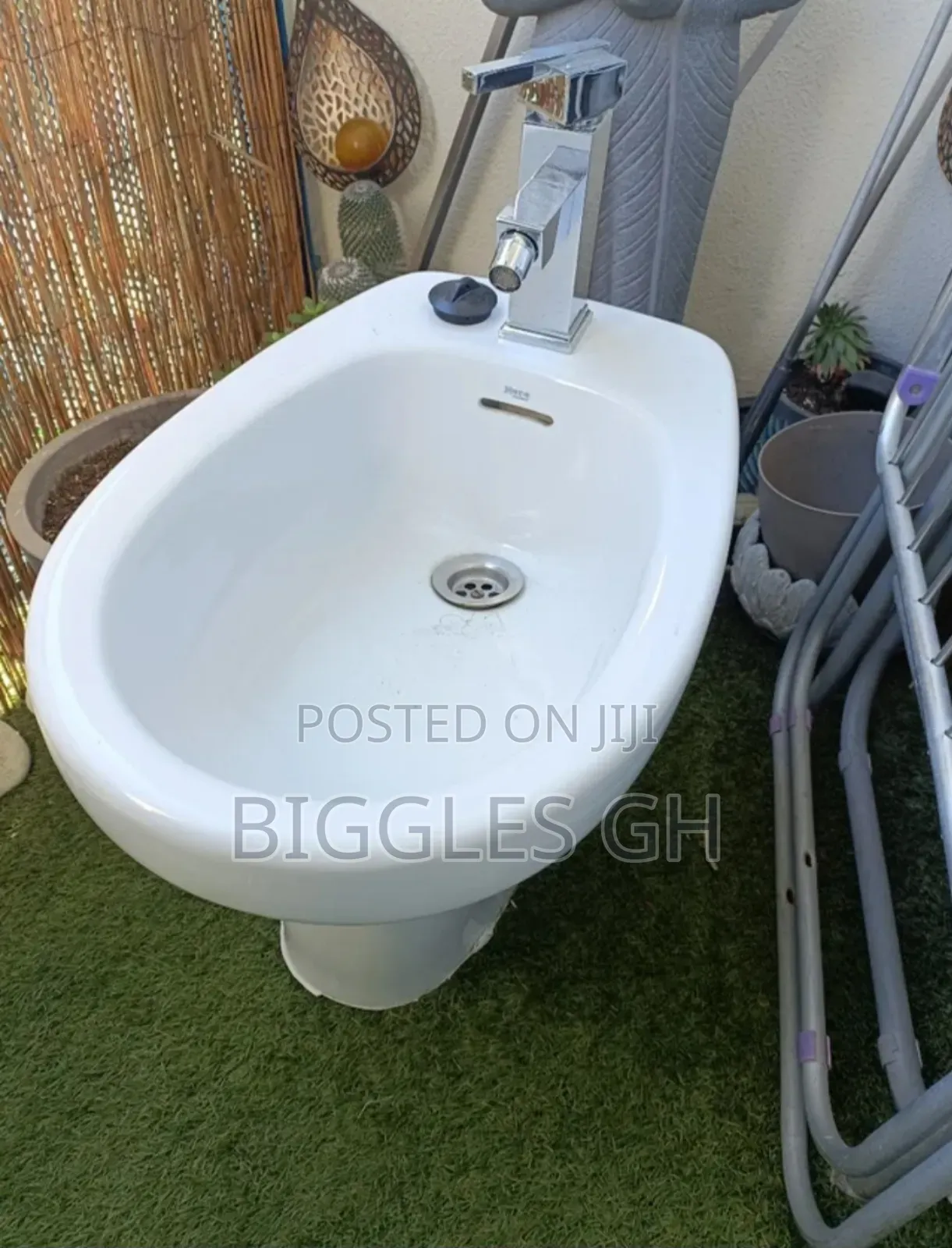 Bidet - Female Urinal Pot Complete