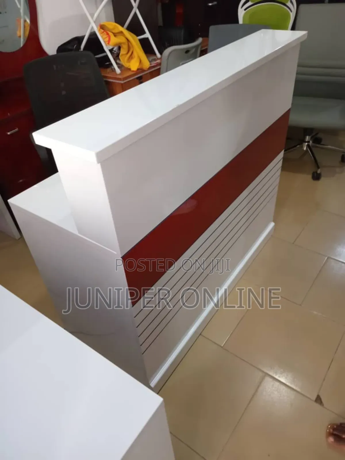 Front Desk ( Reception)