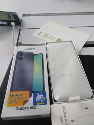 New Samsung Galaxy A06 64 GB Black