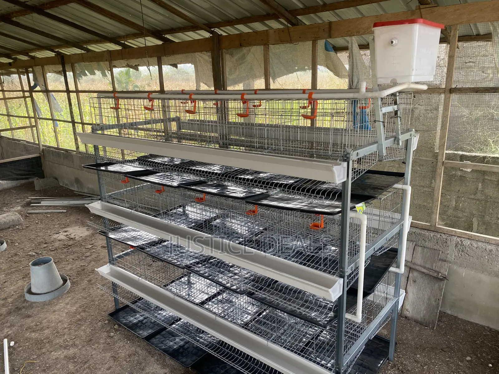 Layer Cage