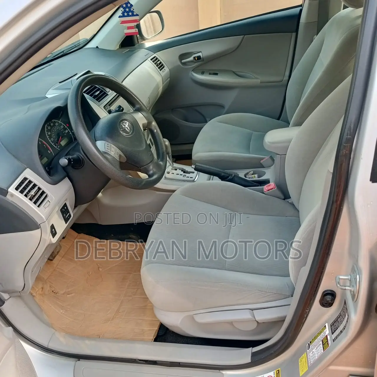 Toyota Corolla 2013 Silver