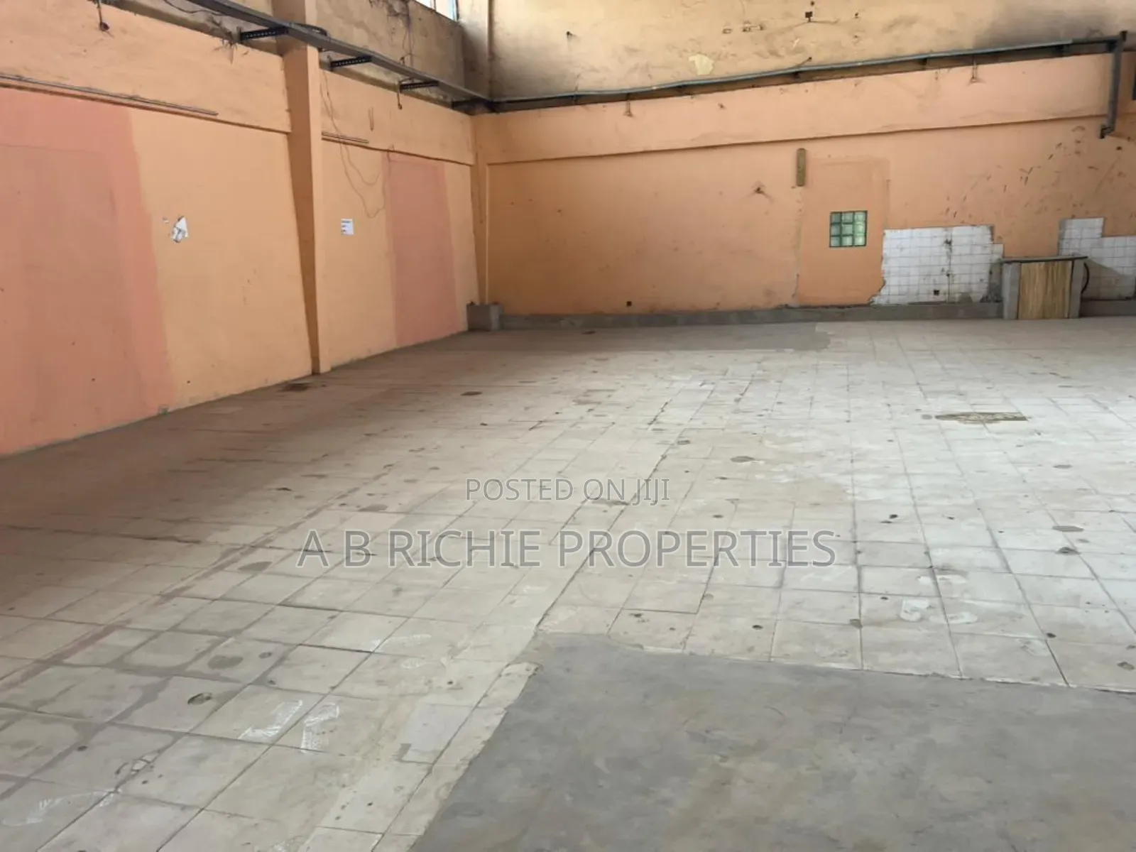 213sqm Warehouse for Rent at Tema C9