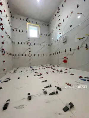 We Are A Good Company Tilling Work Wall And Floors.