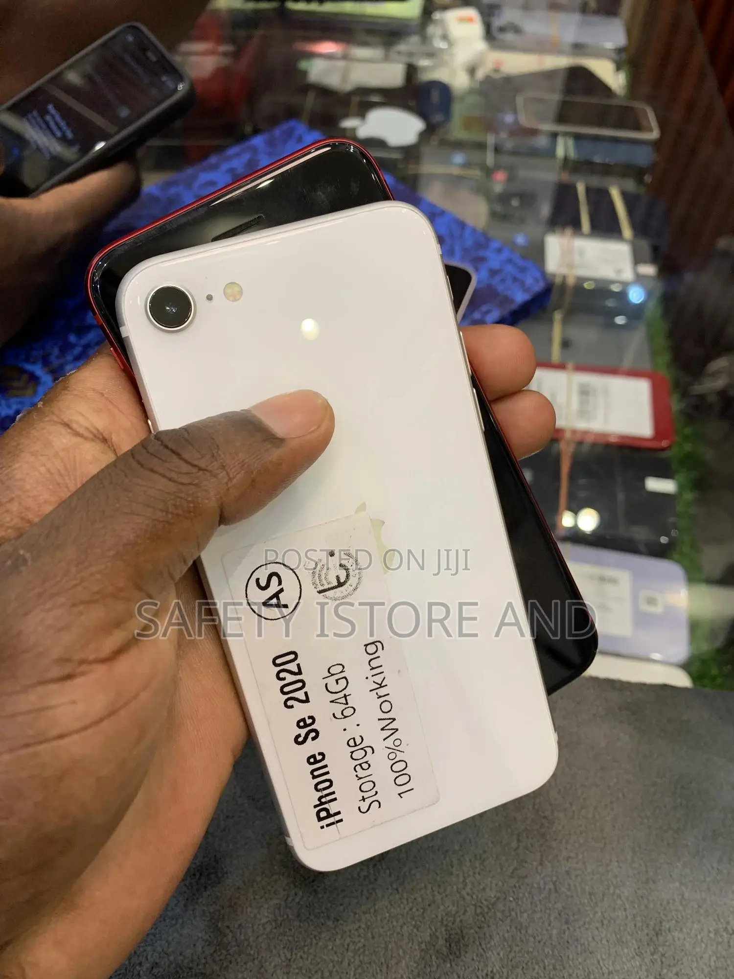 New Apple iPhone SE (2020) 64 GB White