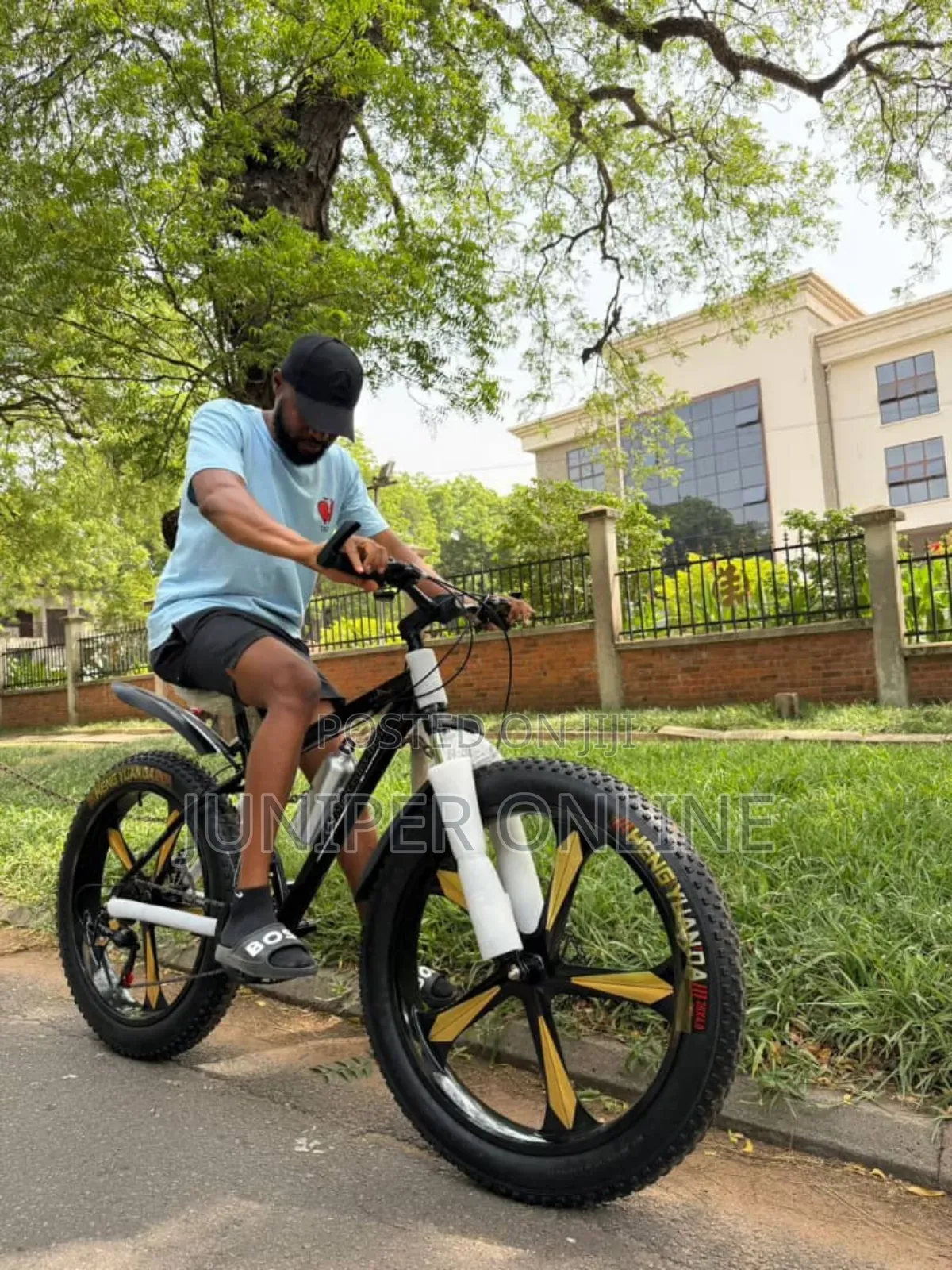 Black Adult Bicycle ST