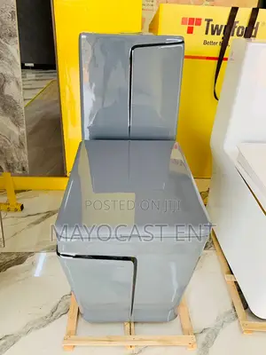 Luxury Toilet Seat ~ Water Closet