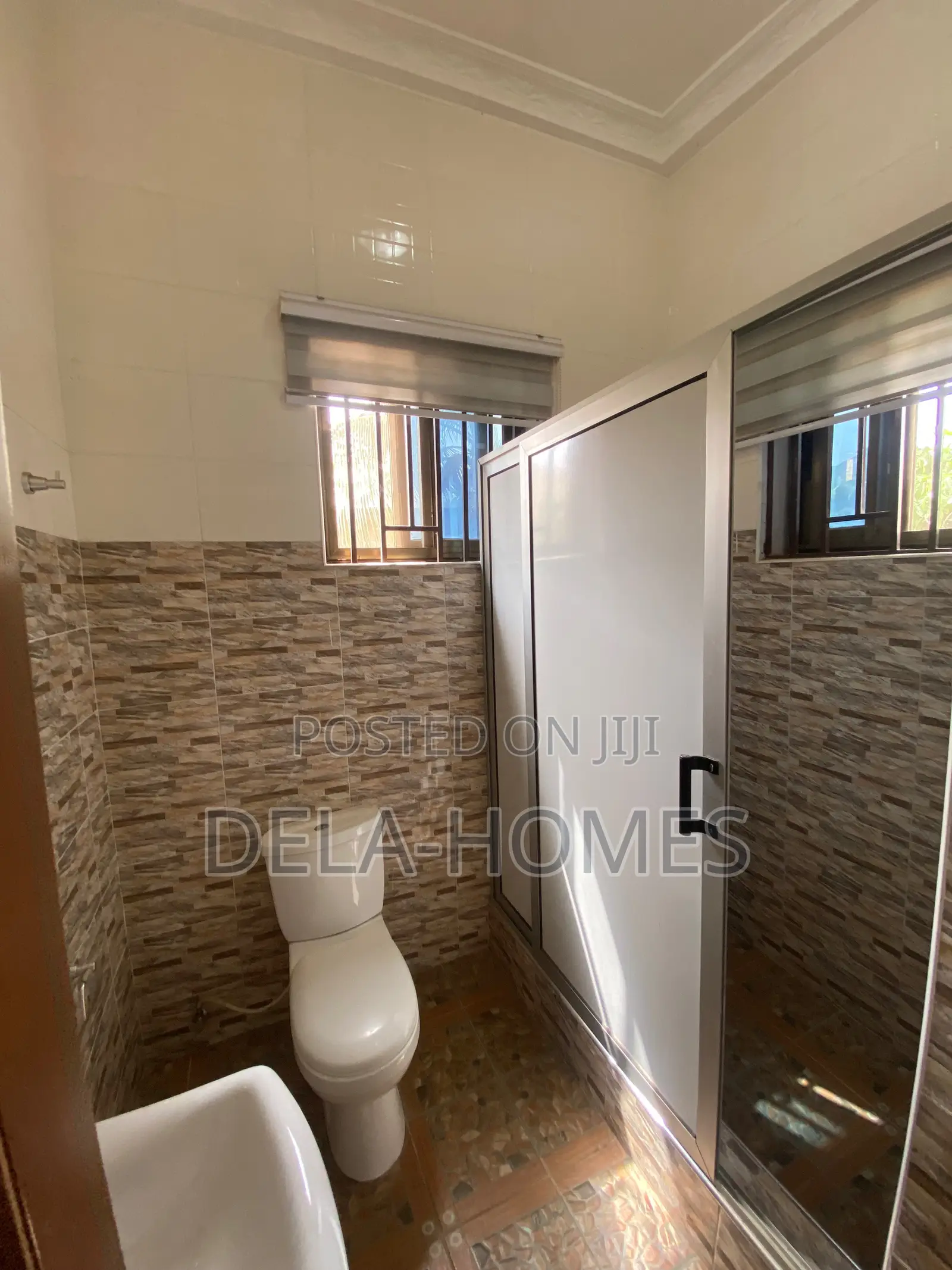Chamber N Hall Sc for Rent at Ashaley-Botwe.