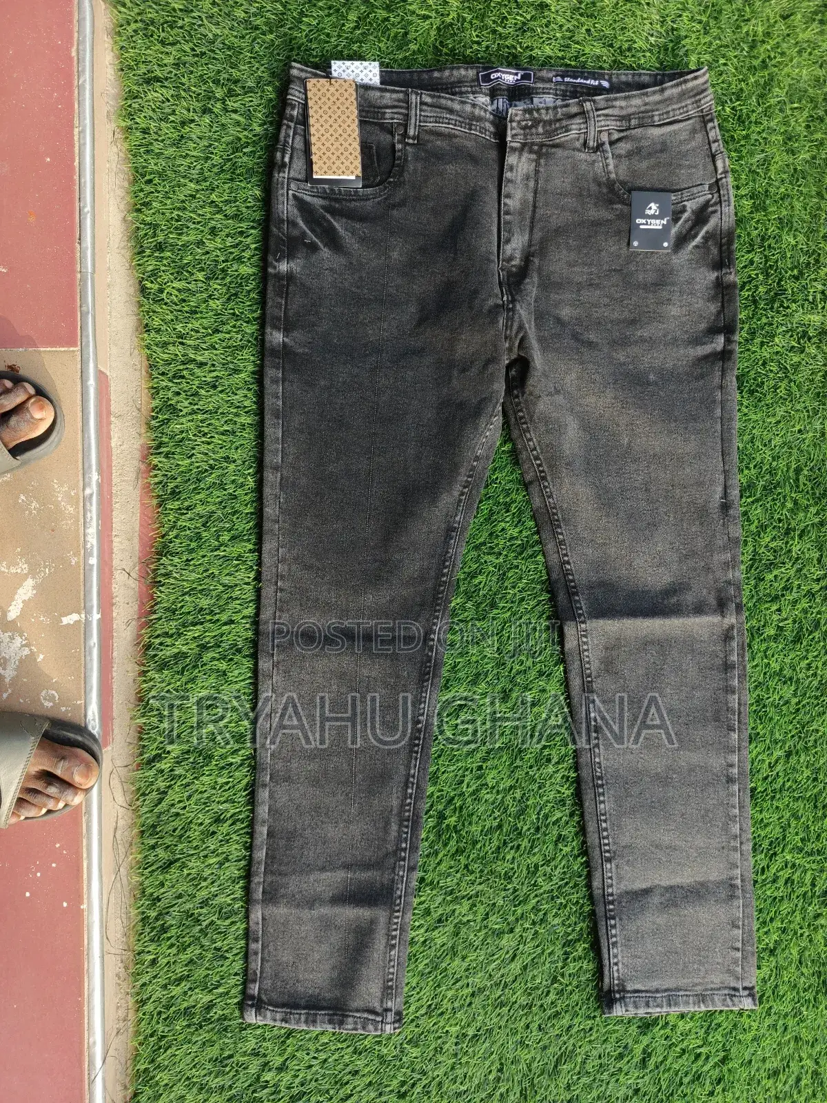 Top Quality Faded Ash Oxygen Stock Jeans for Sale