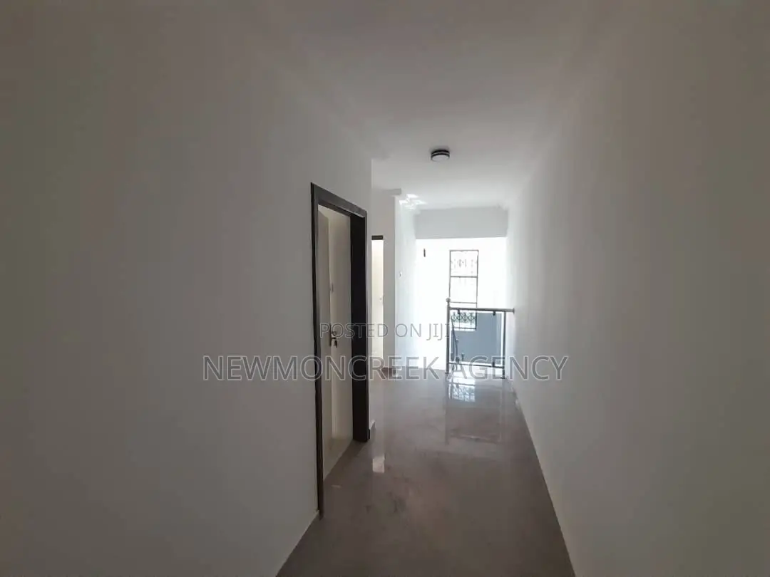 3bdrm Duplex in Gated Estate, Oyarifa for rent