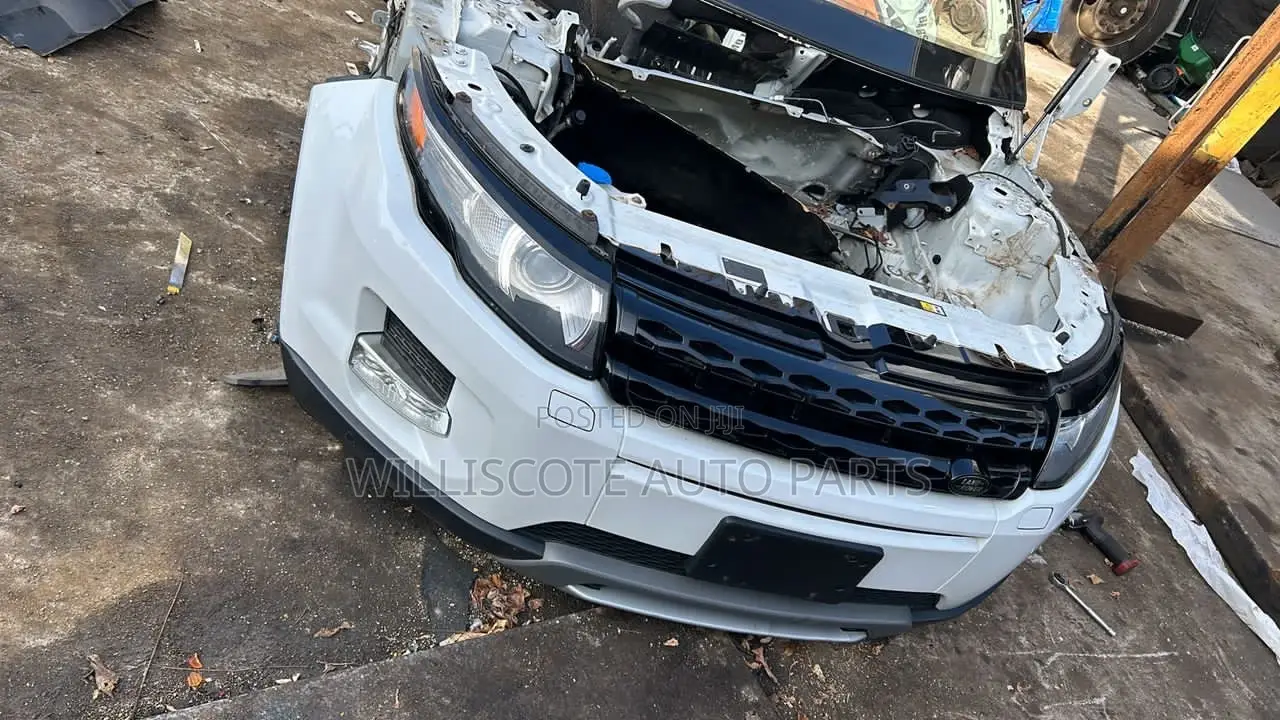Range Rover Evoque 12-13 Front Cut