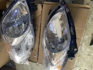 Toyota Vitz Head Light 2009-2011