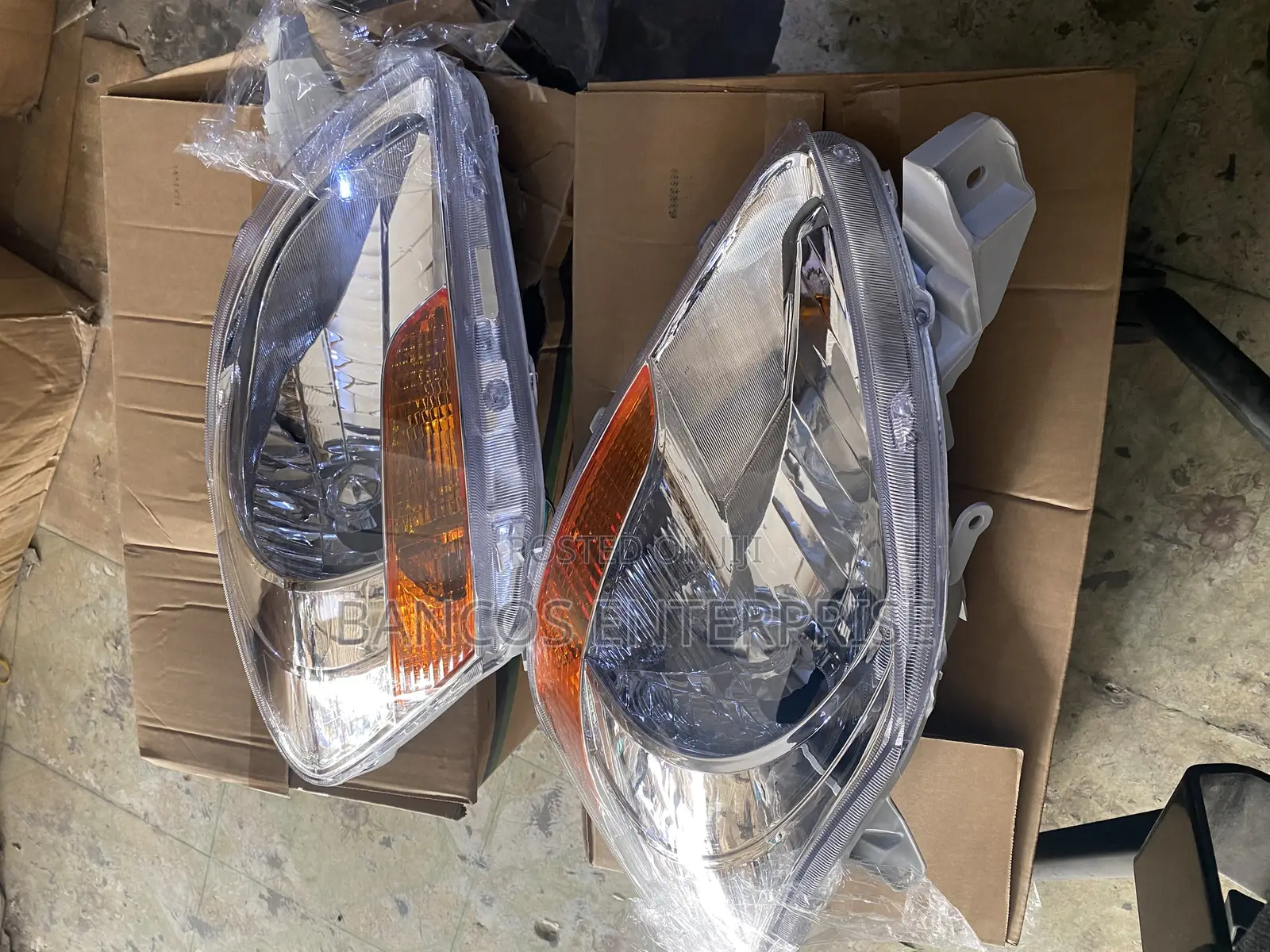 Toyota Yaris Head Light 2005-2008