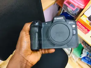 Canon EOS R Full Frame Camera: Your Vision, Sharpened