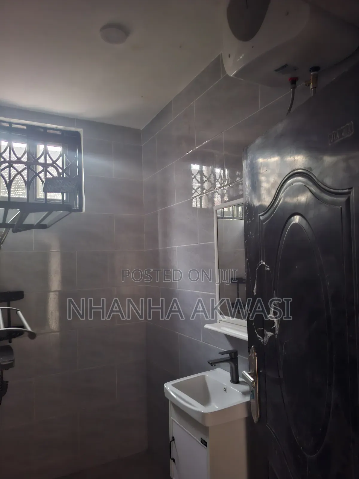 2bdrm Apartment in Klagon, Tema Metropolitan for rent